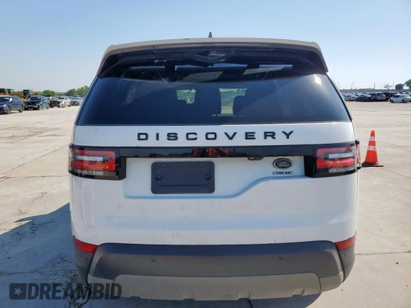 2018 Land Rover Discovery HSE z VIN SALRR2RV6JA075510, wystawiony jako Copart lot #52255385 z przebiegiem Nie podano mil oraz Tytuł czysty. Historia ofert i sprzedaży dostępna na DreamBid. Obrazek 6.