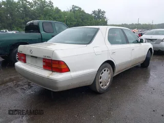 1996 Lexus LS 400 z VIN JT8BH22F2T0059651, wystawiony jako IAAI lot #42518915 z przebiegiem Nie podano mil oraz . Historia ofert i sprzedaży dostępna na DreamBid. Obrazek 4.