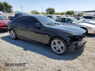 2013 BMW 5 Series 550i xDrive z VIN WBAFU9C54DDY72476, wystawiony jako Copart lot #56338925 z przebiegiem 76 018 mil mil oraz Szkoda całkowita • Salvage title. Historia ofert i sprzedaży dostępna na DreamBid. Obrazek 4.