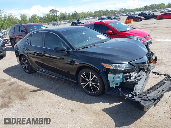 2018 Toyota Camry LE with VIN 4T1B11HK9JU606226, listed as a IAAI auction lot 41860788 with 95,168 mi miles. Bid and sale history available at carsss.com. Image 1.
