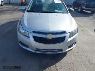 2014 Chevrolet Cruze LT with VIN 1G1PK5SB1E7449487, listed as a IAAI auction lot 41950120 with 91,636 mi miles. Bid and sale history available at carsss.com. Image 6.