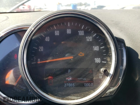 2018 MINI Countryman Cooper S E with VIN WMZYU7C49J3E56564, listed as a Copart auction lot 70389084 with 27,865 mi miles and Salvage Title. Bid and sale history available at carsss.com. Image 9.