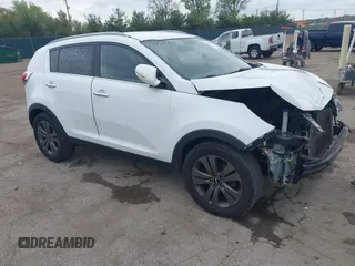 2013 Kia Sportage EX z VIN KNDPC3A22D7365381, wystawiony jako IAAI lot #42255582 z przebiegiem 239 561 mil mil oraz . Historia ofert i sprzedaży dostępna na DreamBid. Obrazek 1.