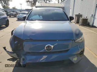2023 Volvo C40 Recharge Pure Electric Plus with VIN YV4ED3GL4P2034885, listed as a Copart auction lot 83592894 with 19,559 mi miles and Salvage Title. Bid and sale history available at carsss.com. Image 5.