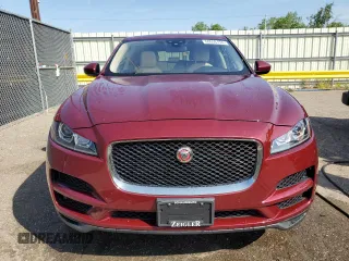 2017 Jaguar F-Pace 35t Premium z VIN SADCJ2BV0HA068470, wystawiony jako Copart lot #60656155 z przebiegiem 45 663 mil mil oraz Czysty tytuł • Clean title. Historia ofert i sprzedaży dostępna na DreamBid. Obrazek 5.