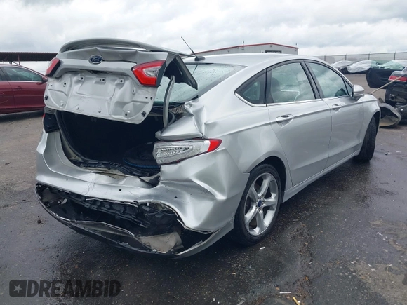 2016 Ford Fusion SE with VIN 3FA6P0T92GR307623, listed as a IAAI auction lot 42201937 with 195,789 mi miles and . Bid and sale history available at DreamBid. Image 4.
