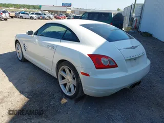2004 Chrysler Crossfire z VIN 1C3AN69L74X004702, wystawiony jako IAAI lot #42250767 z przebiegiem 124 749 mil mil oraz . Historia ofert i sprzedaży dostępna na DreamBid. Obrazek 3.