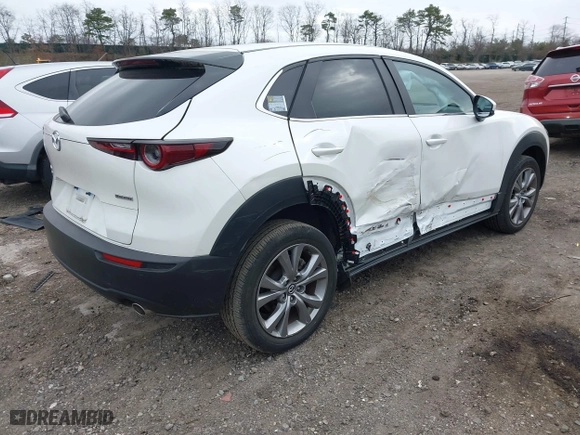 2021 Mazda CX-30 Select with VIN 3MVDMBBL0MM311261, listed as a IAAI auction lot 41971725 with 17,558 mi miles. Bid and sale history available at carsss.com. Image 4.