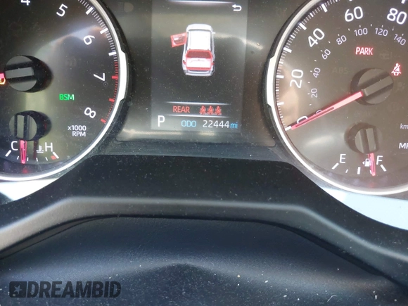 2020 Toyota RAV4 XLE with VIN 2T3P1RFV7LW111230, listed as a IAAI auction lot 40012870 with 22,444 mi miles. Bid and sale history available at carsss.com. Image 7.