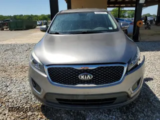 2018 Kia Sorento LX with VIN 5XYPG4A32JG431056, listed as a Copart auction lot 52992555 with 36,415 mi miles and Salvage Title. Bid and sale history available at carsss.com. Image 5.