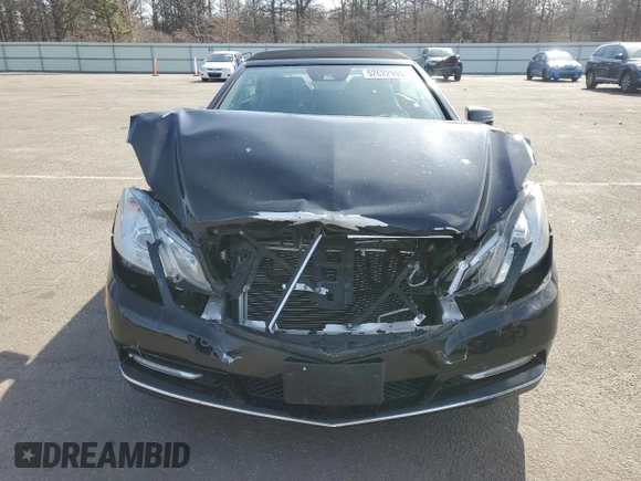 2013 Mercedes-Benz E 350 z VIN WDDKK5KF9DF185188, wystawiony jako Copart lot #52622995 z przebiegiem 89 391 mil mil oraz Szkoda całkowita • Salvage title. Historia ofert i sprzedaży dostępna na DreamBid. Obrazek 5.