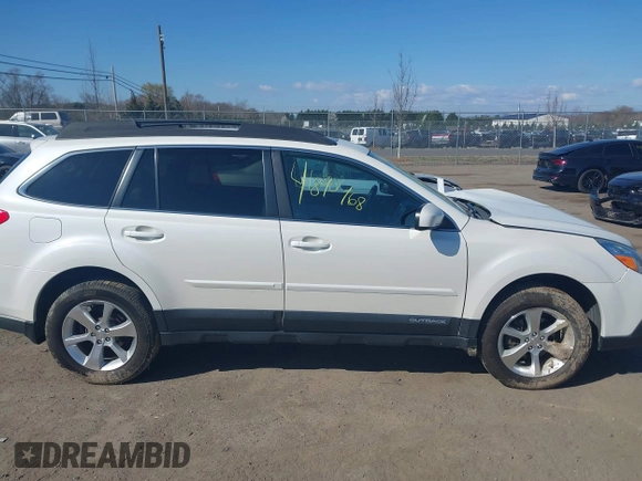 2014 Subaru Outback 2.5i Limited with VIN 4S4BRBMC8E3255253, listed as a IAAI auction lot 41890468 with 138,840 mi miles. Bid and sale history available at carsss.com. Image 13.