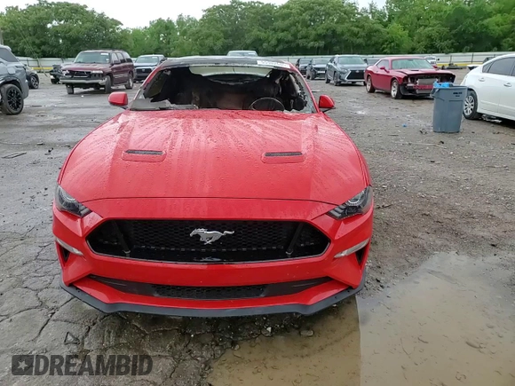 2018 Ford Mustang GT z VIN 1FA6P8CF6J5128497, wystawiony jako Copart lot #55982685 z przebiegiem Nie podano mil oraz Szkoda całkowita • Salvage title. Historia ofert i sprzedaży dostępna na DreamBid. Obrazek 13.