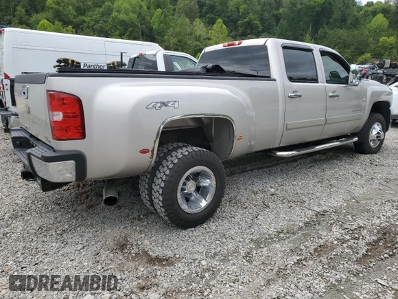 2008 Chevrolet Silverado 3500HD DRW LTZ with VIN 1GCJK33608F165622, listed as a Copart auction lot 68082424 with 0 mi miles and Salvage Title. Bid and sale history available at carsss.com. Image 3.