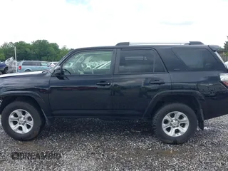 2021 Toyota 4Runner SR5 with VIN JTEMU5JR6M5882070, listed as a IAAI auction lot 42546284 with 79,206 mi miles and . Bid and sale history available at DreamBid. Image 14.