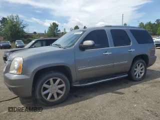 2012 GMC Yukon Denali z VIN 1GKS2EEF9CR187823, wystawiony jako Copart lot #56876545 z przebiegiem 240 031 mil mil oraz Czysty tytuł • Clean title. Historia ofert i sprzedaży dostępna na DreamBid. Obrazek 1.