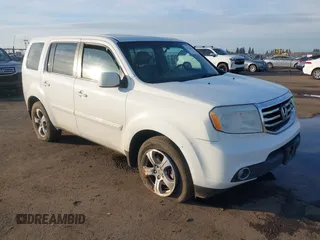 2014 Honda Pilot EX-L with VIN 5FNYF3H57EB025702, listed as a IAAI auction lot 41242826 with 190,503 mi miles. Bid and sale history available at carsss.com. Image 1.