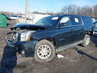 2015 GMC Yukon XL SLT with VIN 1GKS2HKC8FR154330, listed as a IAAI auction lot 41650106 with 268,056 mi miles. Bid and sale history available at carsss.com. Image 17.