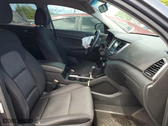 2016 Hyundai Tucson SE with VIN KM8J3CA49GU107271, listed as a Copart auction lot 70699594 with 0 mi miles and Salvage Title. Bid and sale history available at carsss.com. Image 7.
