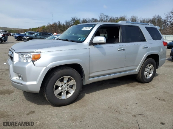 2010 Toyota 4Runner SR5 with VIN JTEZU5JR8A5003413, listed as a Copart auction lot 52416375 with 170,321 mi miles and Salvage Title. Bid and sale history available at carsss.com. Image 1.