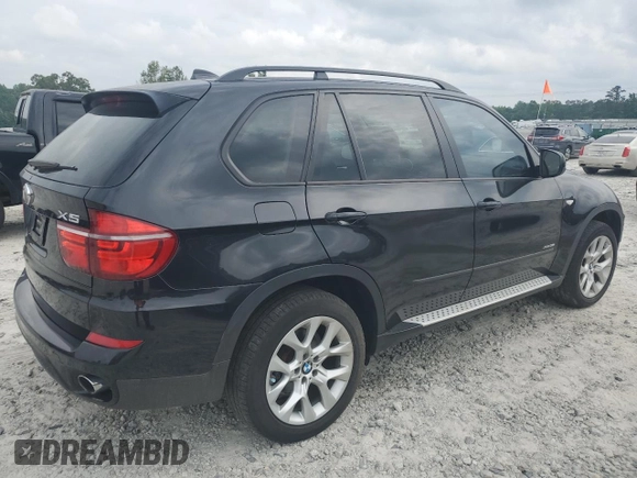 2011 BMW X5 35i z VIN 5UXZV4C55BL400837, wystawiony jako Copart lot #59639275 z przebiegiem 140 148 mil mil oraz Czysty tytuł • Clean title. Historia ofert i sprzedaży dostępna na DreamBid. Obrazek 3.
