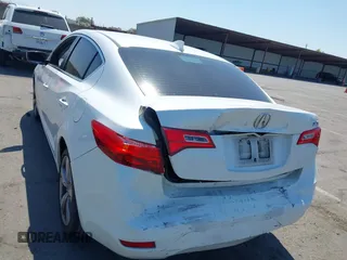 2013 Acura ILX Premium z VIN 19VDE1F54DE010709, wystawiony jako IAAI lot #42433260 z przebiegiem 243 436 mil mil oraz . Historia ofert i sprzedaży dostępna na DreamBid. Obrazek 6.