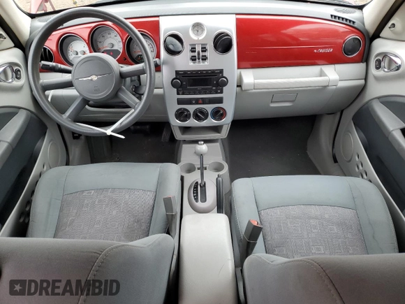 2008 Chrysler PT Cruiser z VIN 3A8FY48B28T131180, wystawiony jako Copart lot #55998825 z przebiegiem 117 185 mil mil oraz Szkoda całkowita • Salvage title. Historia ofert i sprzedaży dostępna na DreamBid. Obrazek 8.