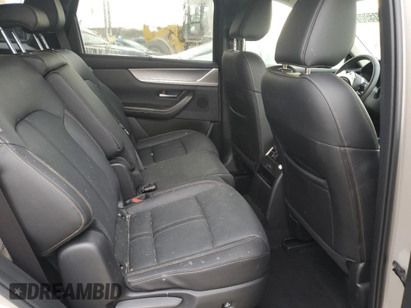 2025 Mazda CX-90 Preferred z VIN JM3KKBHD5S1214847, wystawiony jako Copart lot #51690015 z przebiegiem Nie podano mil oraz Czysty tytuł • Clean title. Historia ofert i sprzedaży dostępna na DreamBid. Obrazek 11.