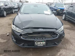 2019 Ford Fusion SE with VIN 3FA6P0HD1KR199226, listed as a IAAI auction lot 41525292 with 71,242 mi miles. Bid and sale history available at carsss.com. Image 12.