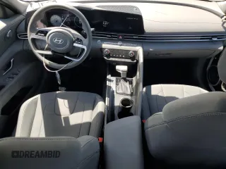 2024 Hyundai Elantra SEL z VIN KMHLM4DG2RU696202, wystawiony jako Copart lot #57557565 z przebiegiem 5 179 mil mil oraz Szkoda całkowita • Salvage title. Historia ofert i sprzedaży dostępna na DreamBid. Obrazek 8.