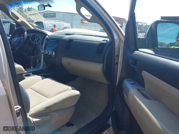 2008 Toyota Sequoia SR5 with VIN 5TDBY64AX8S010888, listed as a IAAI auction lot 41686880 with 146,358 mi miles. Bid and sale history available at carsss.com. Image 5.