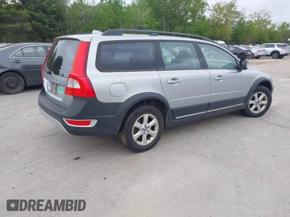 2008 Volvo XC70 z VIN YV4BZ982981017634, wystawiony jako IAAI lot #42321259 z przebiegiem 185 211 mil mil oraz . Historia ofert i sprzedaży dostępna na DreamBid. Obrazek 4.