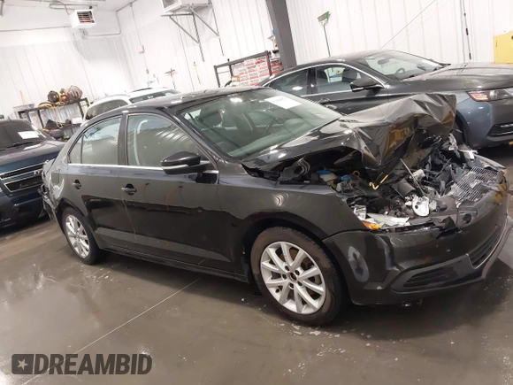 2014 Volkswagen Jetta SE with VIN 3VWD07AJ3EM437025, listed as a IAAI auction lot 42189870 with 96,530 mi miles and . Bid and sale history available at DreamBid. Image 13.