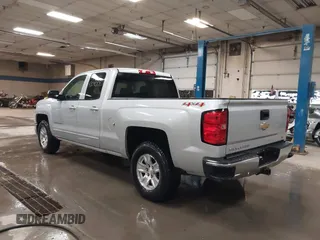 2015 Chevrolet Silverado 1500 LT with VIN 1GCVKREH5FZ271451, listed as a IAAI auction lot 42040083 with 262,135 mi miles and . Bid and sale history available at DreamBid. Image 3.