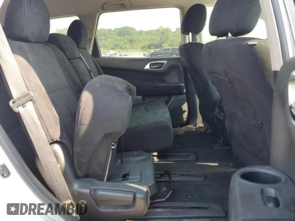 2016 Nissan Pathfinder Platinum with VIN 5N1AR2MM6GC655142, listed as a Copart auction lot 64592375 with 205,406 mi miles and Clean title. Bid and sale history available at DreamBid. Image 11.