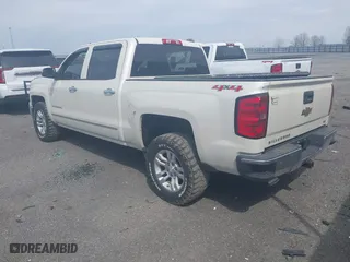 2014 Chevrolet Silverado 1500 LTZ with VIN 3GCUKSEC8EG287942, listed as a IAAI auction lot 41824171 with 205,607 mi miles. Bid and sale history available at carsss.com. Image 3.