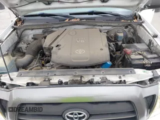 2005 Toyota Tacoma z VIN 5TEUU42N35Z060609, wystawiony jako IAAI lot #42119427 z przebiegiem 245 280 mil mil oraz . Historia ofert i sprzedaży dostępna na DreamBid. Obrazek 10.