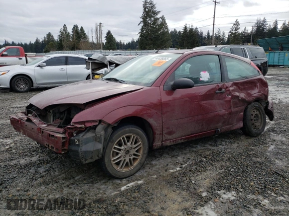 2006 Ford Focus S z VIN 1FAHP31N26W257733, wystawiony jako Copart lot #44436665 z przebiegiem 245 006 mil mil oraz Szkoda całkowita • Salvage title. Historia ofert i sprzedaży dostępna na DreamBid. Obrazek 1.
