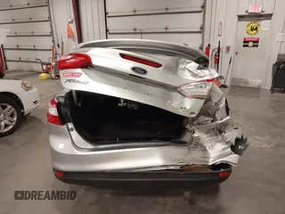 2012 Ford Focus SE с VIN 1FAHP3F26CL320876, выставлен на аукционе IAAI как лот 42280944 с пробегом 134 803 миль миль и . История ставок и продаж доступна на DreamBid. Изображение 17.
