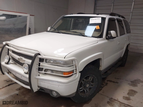 2005 Chevrolet Tahoe Z71 with VIN 1GNEC13TX5R173365, listed as a IAAI auction lot 41630555 with 188,675 mi miles. Bid and sale history available at carsss.com. Image 2.