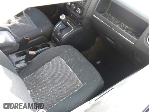 2014 Jeep Patriot Latitude with VIN 1C4NJPFB7ED856531, listed as a IAAI auction lot 41686649 with 107,889 mi miles and . Bid and sale history available at carsss.com. Image 5.