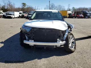 2024 Ford Explorer Limited with VIN 1FMSK7FH1RGA29645, listed as a Copart auction lot 49865725 with 30,464 mi miles and Salvage Title. Bid and sale history available at carsss.com. Image 5.