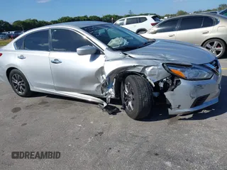 2018 Nissan Altima SV with VIN 1N4AL3AP9JC123018, listed as a IAAI auction lot 41483210 with 93,388 mi miles and . Bid and sale history available at carsss.com. Image 6.