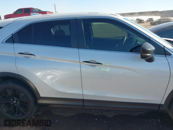 2022 Mitsubishi Eclipse Cross LE с VIN JA4ATVAA0NZ013828, выставлен на аукционе IAAI как лот 41521370 с пробегом 56 350 миль миль и . История ставок и продаж доступна на DreamBid. Изображение 14.