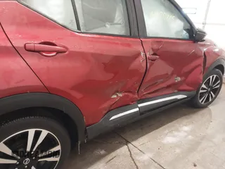 2019 Nissan Kicks SV with VIN 3N1CP5CU3KL482928, listed as a IAAI auction lot 41580205 with 43,944 mi miles. Bid and sale history available at carsss.com. Image 6.