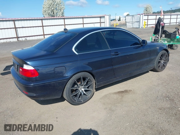 2006 BMW 3 Series 325Ci with VIN WBABD33446PL08864, listed as a IAAI auction lot 42078036 with 146,880 mi miles. Bid and sale history available at carsss.com. Image 4.