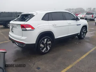 2024 Volkswagen Atlas SE z VIN 1V2JE2CA9RC238428, wystawiony jako IAAI lot #41340830 z przebiegiem 6 992 mil mil oraz . Historia ofert i sprzedaży dostępna na DreamBid. Obrazek 4.