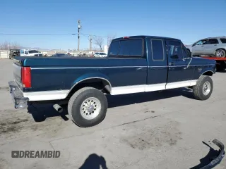 1996 Ford F-250 with VIN 1FTHX26F0TEA38244, listed as a Copart auction lot 88082215 with 255,453 mi miles and Salvage Title. Bid and sale history available at carsss.com. Image 3.