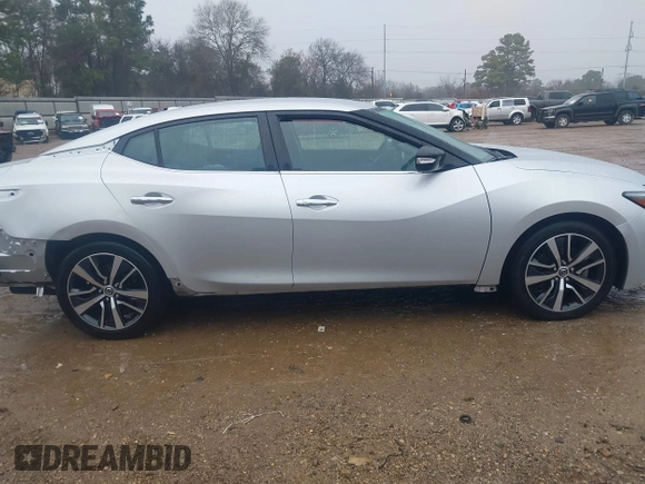 2020 Nissan Maxima SV with VIN 1N4AA6CV5LC384863, listed as a IAAI auction lot 41396121 with 90,730 mi miles. Bid and sale history available at carsss.com. Image 14.