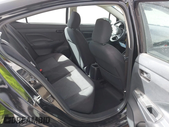 2022 Nissan Versa S z VIN 3N1CN8DV2NL827465, wystawiony jako IAAI lot #41693112 z przebiegiem 43 918 mil mil oraz . Historia ofert i sprzedaży dostępna na DreamBid. Obrazek 8.